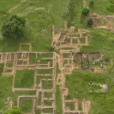 Antigonea 别墅 Gjirokastër